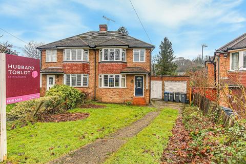 57 The Ruffetts, South Croydon, CR2 7LT