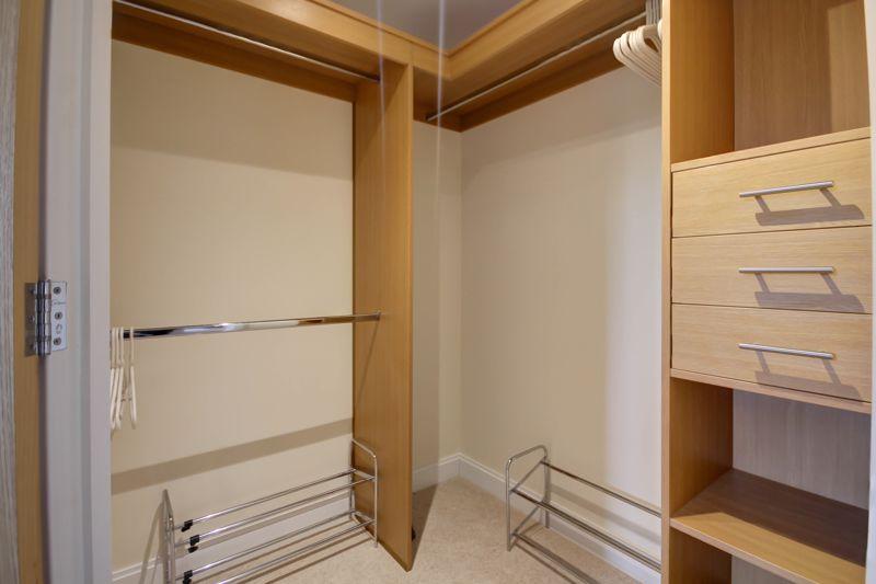 Walk-in Wardrobe