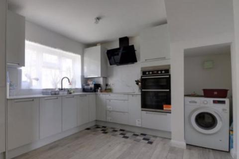 131 Brunel Road, Luton, LU4 0RY