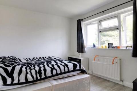 131 Brunel Road, Luton, LU4 0RY