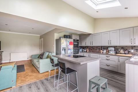 71 Downs Road, Sutton, SM2 5PR