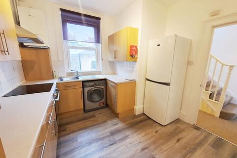 2 bedroom flat to rent, Brandon Street,Walworth London