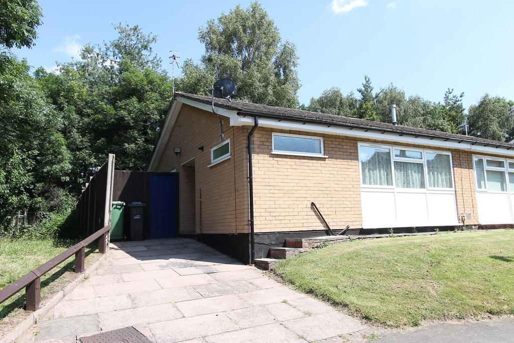 Bells Lane, Wordsley, Stourbridge, DY8 1 bed bungalow £595 pcm (£137 pw)