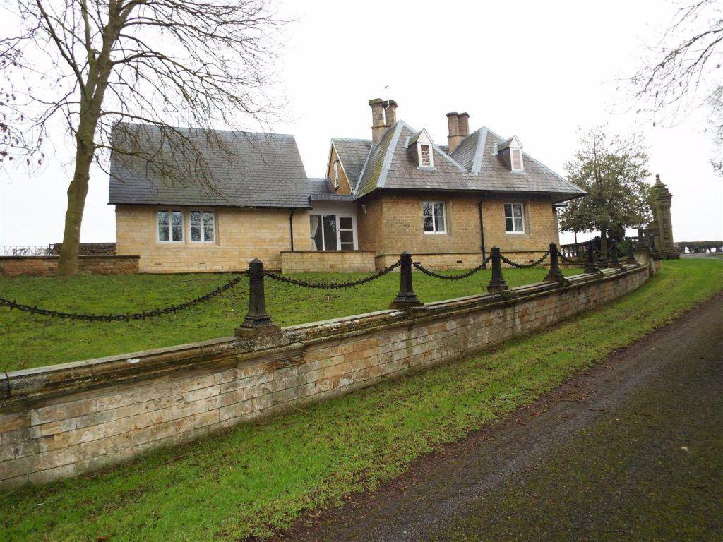 Burton, Burton Lincoln 3 bed cottage £1,200 pcm (£277 pw)