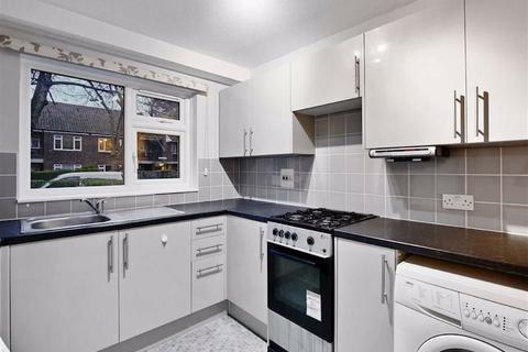 19 Dillwyn Close, London, SE26 4DD
