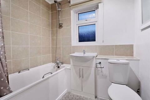 19 Dillwyn Close, London, SE26 4DD