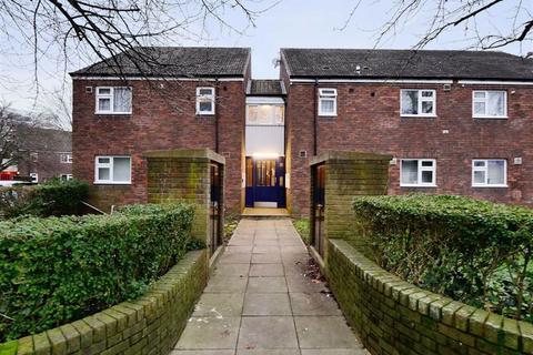 19 Dillwyn Close, London, SE26 4DD