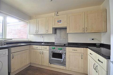 4 Chalfont Close, Worcester, WR3 7HL