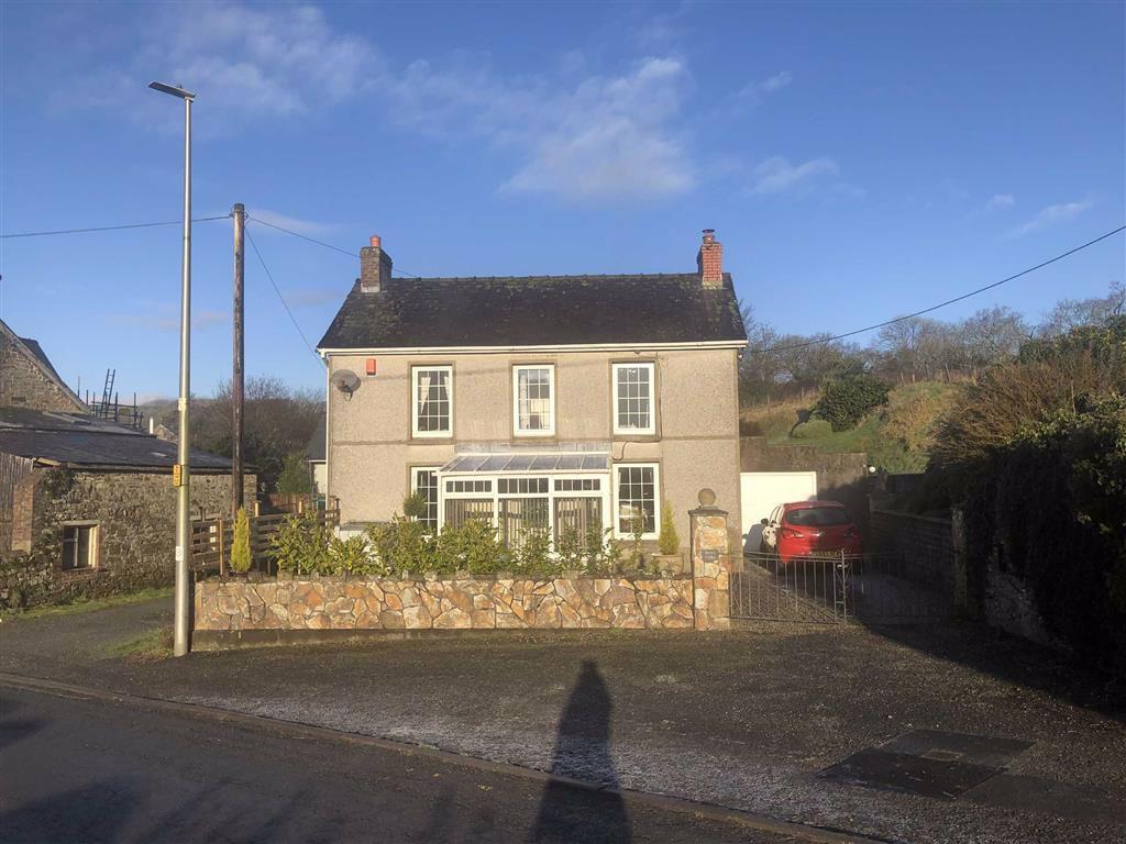 Meidrim, Carmarthen 3 bed detached house £247,500