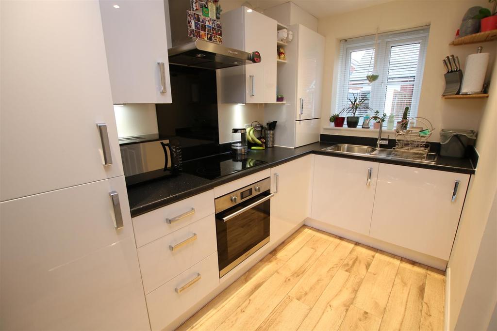 Kitchen.JPG