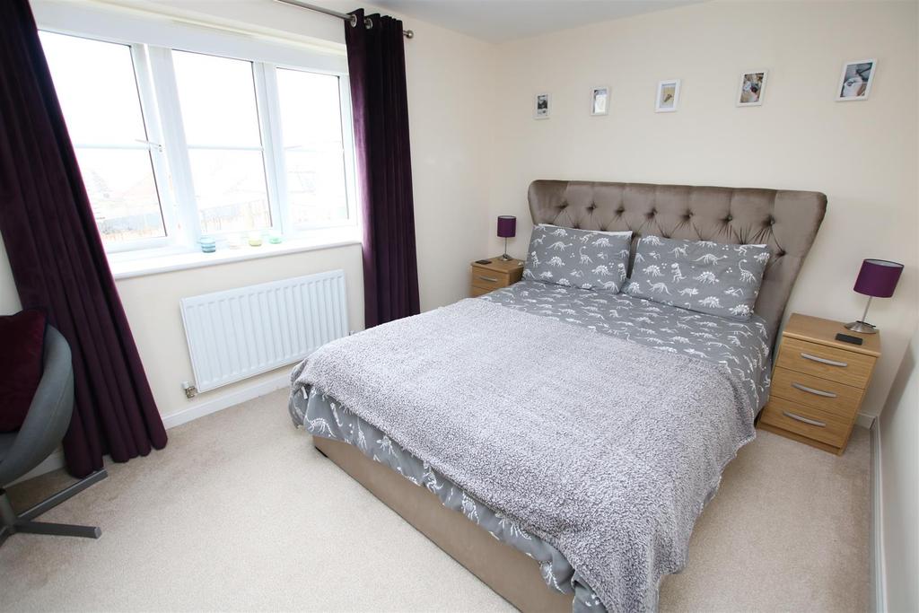 Bedroom 1.JPG