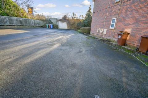 46 Bannister Drive, Hull, HU9 1EJ