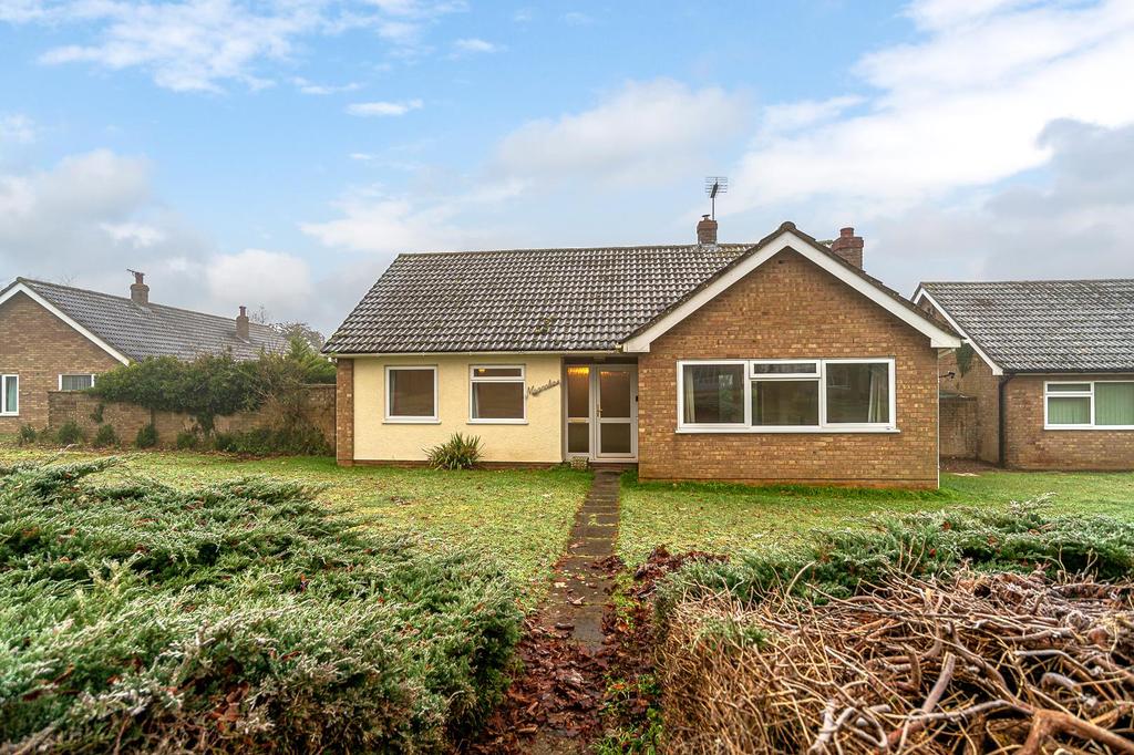 Church Road, Elmswell 2 bed detached bungalow £275,000