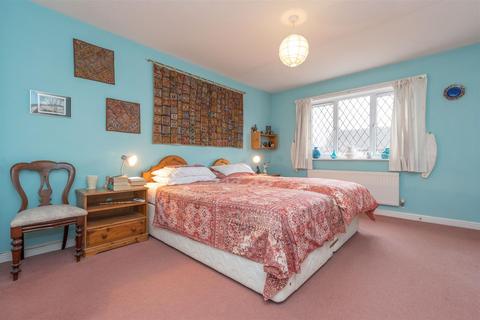 10 Beach Close, Evesham, WR11 1GH