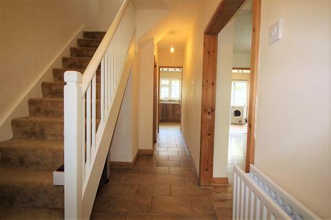 6 Epsom Road, London, E10 6ES