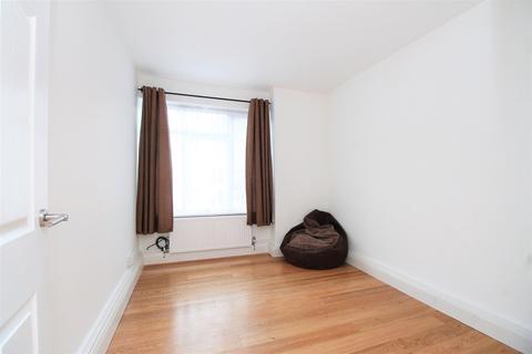 64 Brook Lane, Bexley, DA5 1DR