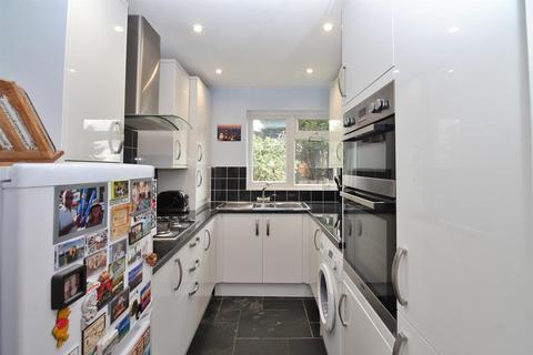 74 Brook Lane, Bexley, DA5 1DR