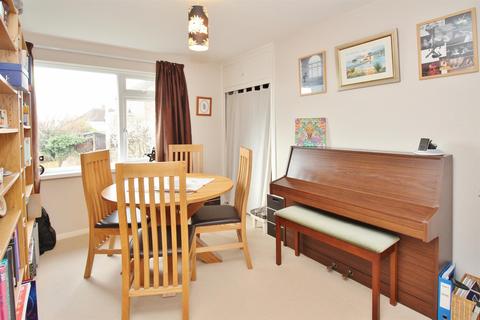 74 Brook Lane, Bexley, DA5 1DR