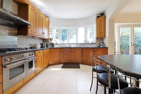 161 Upton Road, Bexleyheath, DA6 8LY