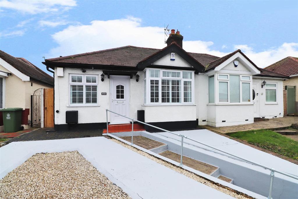 Abbey Road, Belvedere, DA17 2 bed semidetached bungalow for sale £
