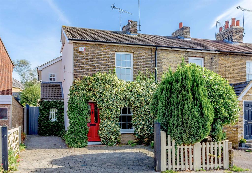 Cromwell Road, Warley, Brentwood 2 bed end of terrace house £475,000