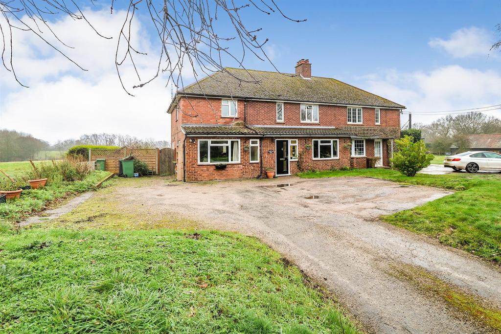 Maldon Road, Hatfield Peverel, Chelmsford 4 bed semidetached house £500,000