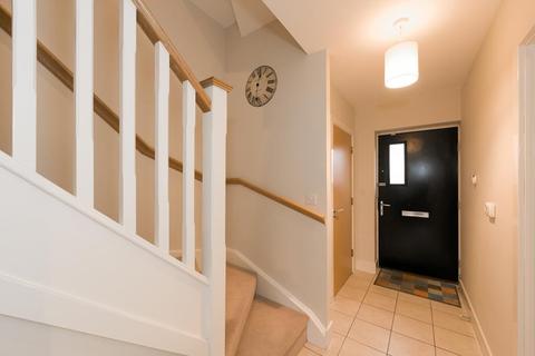39 Parkview Way, Epsom, KT19 8FA