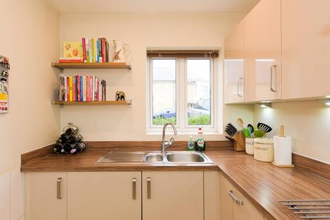 39 Parkview Way, Epsom, KT19 8FA