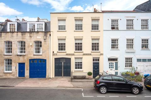 92 Princess Victoria Street, Bristol, BS8 4DB