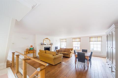92 Princess Victoria Street, Bristol, BS8 4DB