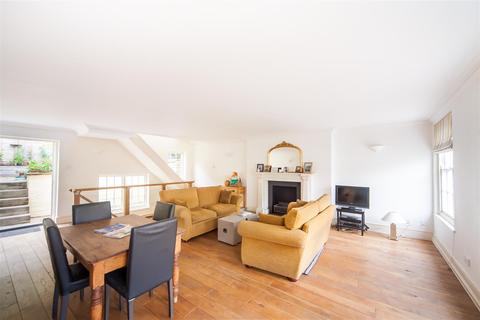 92 Princess Victoria Street, Bristol, BS8 4DB