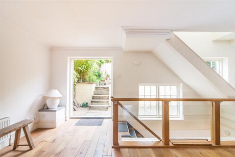 92 Princess Victoria Street, Bristol, BS8 4DB