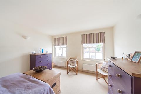 92 Princess Victoria Street, Bristol, BS8 4DB
