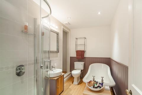 92 Princess Victoria Street, Bristol, BS8 4DB