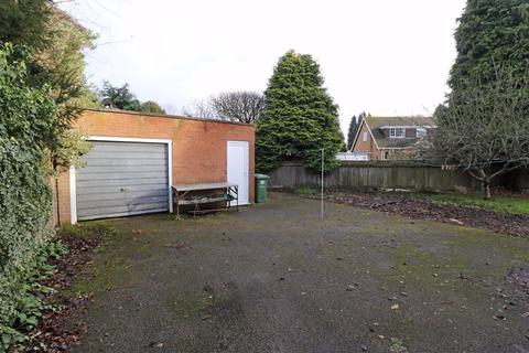6 Almond Grove, Warwick, CV34 5TB