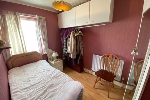 81 Eldon Road, Marsh, Huddersfield, HD1 4ND