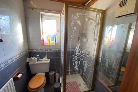 81 Eldon Road, Marsh, Huddersfield, HD1 4ND