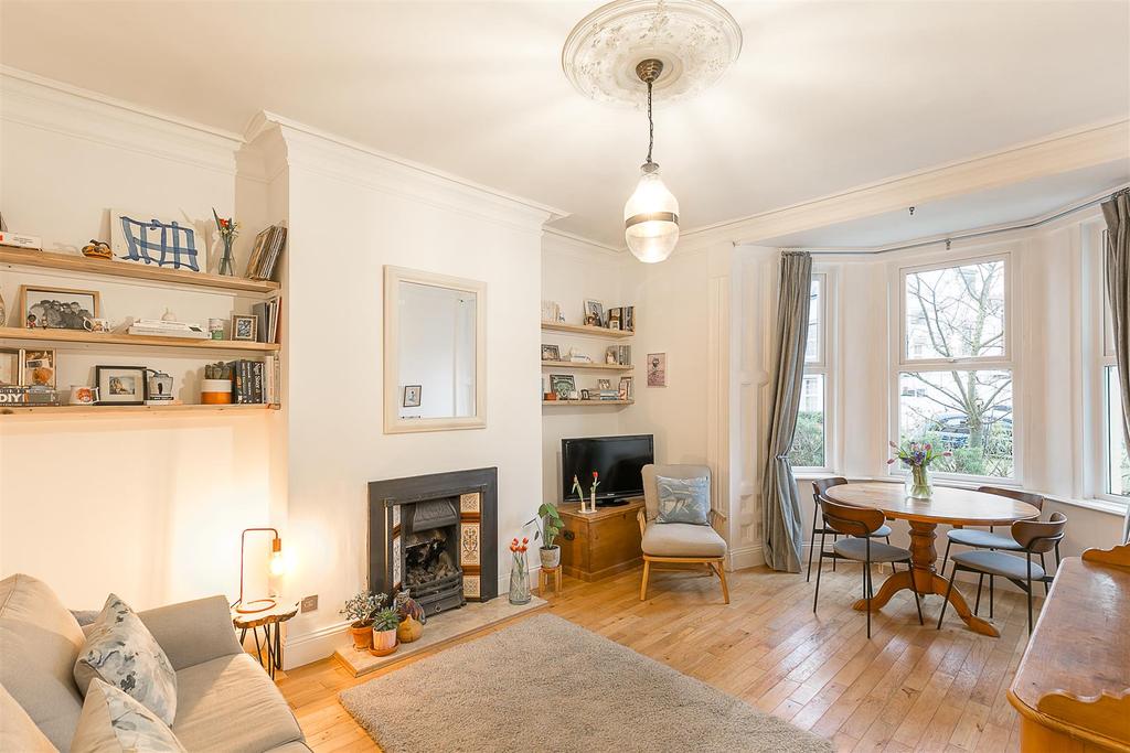Sanderson Road, Jesmond, Newcastle... 2 bed flat £235,000
