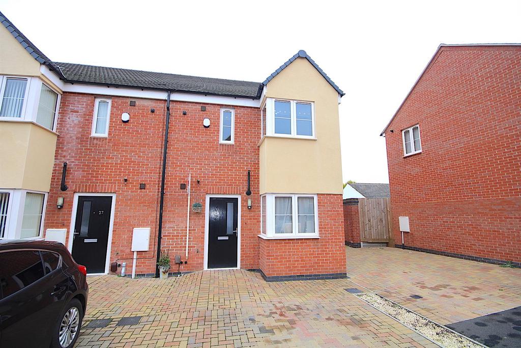 co-op-close-barwell-3-bed-townhouse-for-sale-200-000