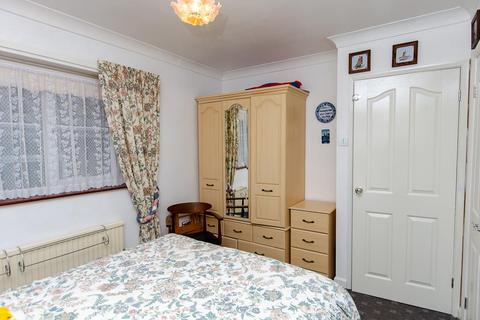 4 Manor Garth, Keyingham, Hull, HU12 9SQ