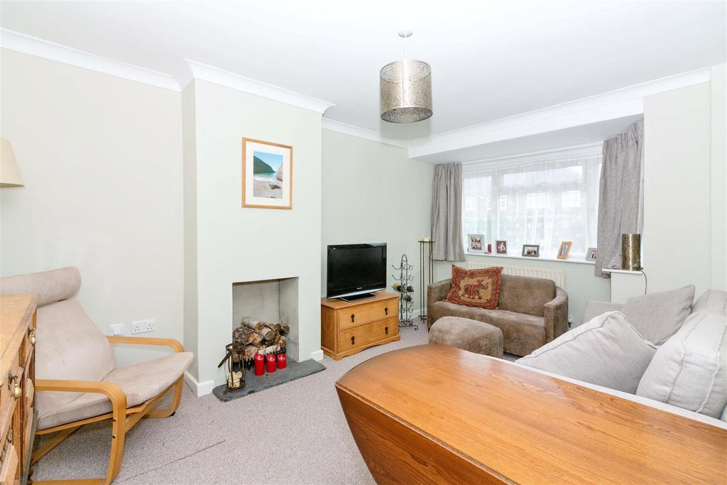 Wembley Avenue, Lancing 2 bed semidetached bungalow £320,000