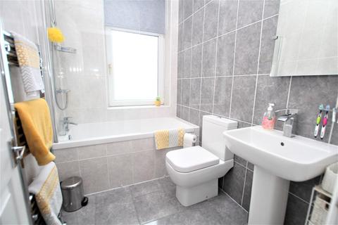 32 Stony Lane, Bradford, BD2 2HN