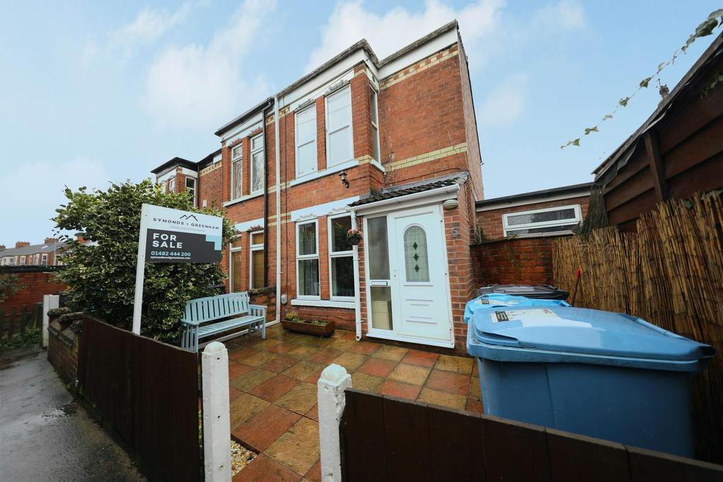 Lilac Avenue, Hardy Street, Hull 2 bed house £80,000