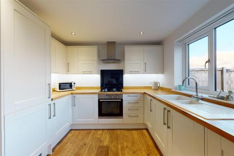 8 Hawthorn Grange, Ramsgate, CT12 5FZ