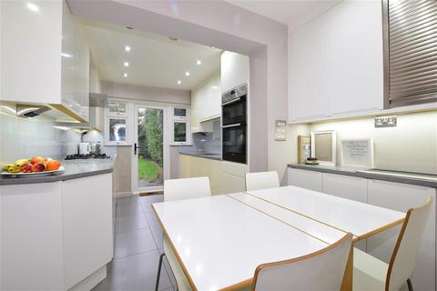 17 Claydon Drive, Croydon, CR0 4QX