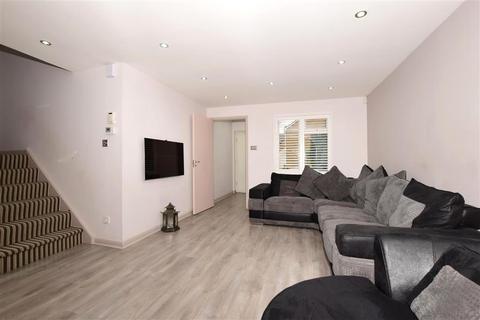 17 Claydon Drive, Croydon, CR0 4QX