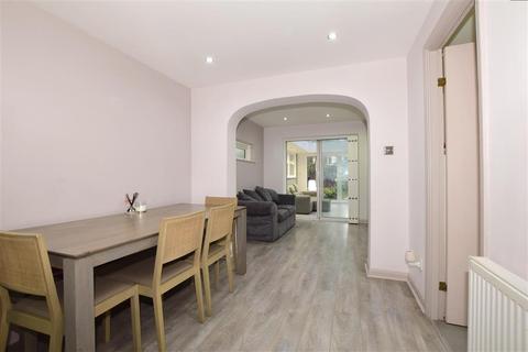 17 Claydon Drive, Croydon, CR0 4QX