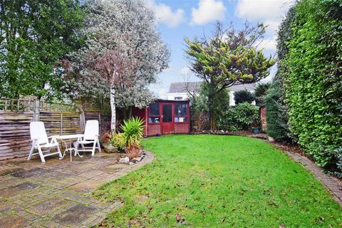 17 Claydon Drive, Croydon, CR0 4QX