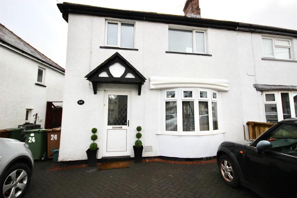 Celyn Avenue, Caerphilly 3 bed semidetached house £215,000