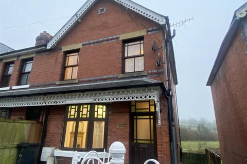 3 bedroom end of terrace house to rent, High Street, Llanfyllin, Powys, SY22